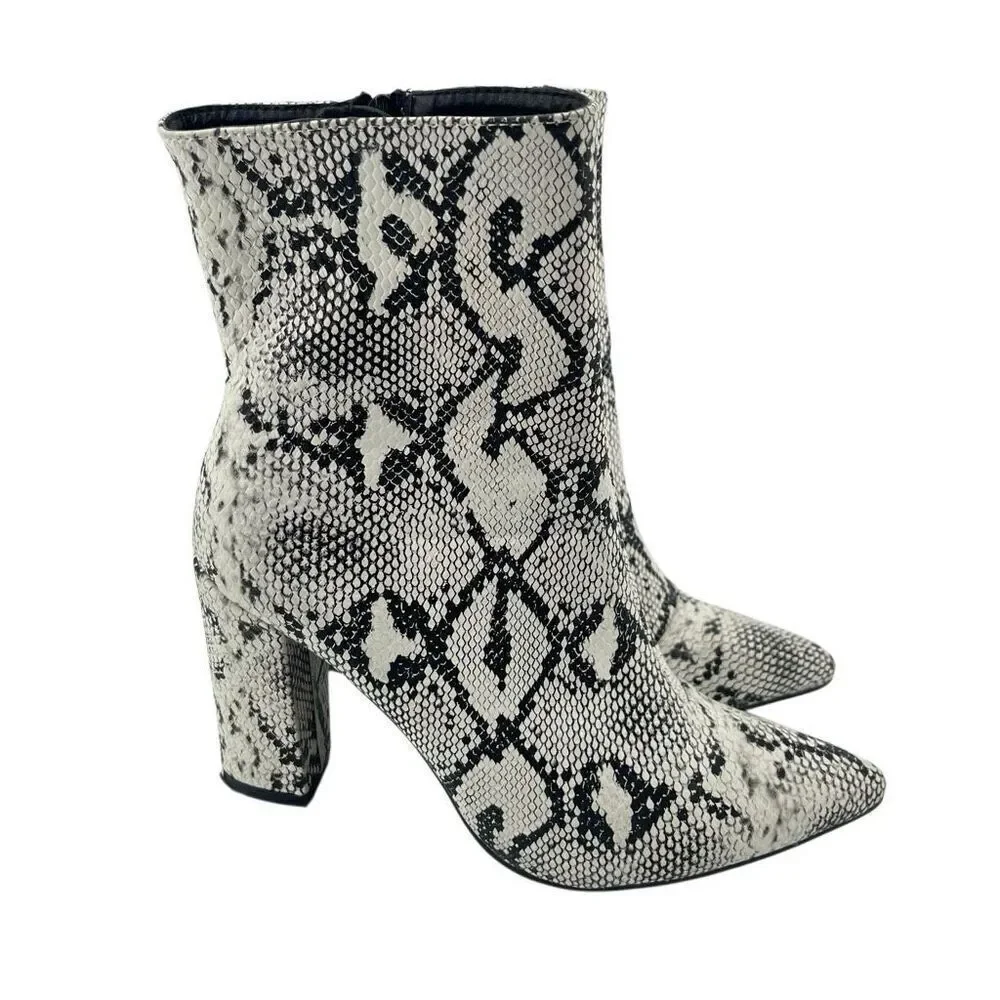 Women’s Black White Snakeprint Embossed Faux Leather Block Heel Ankle Boots 8.5
